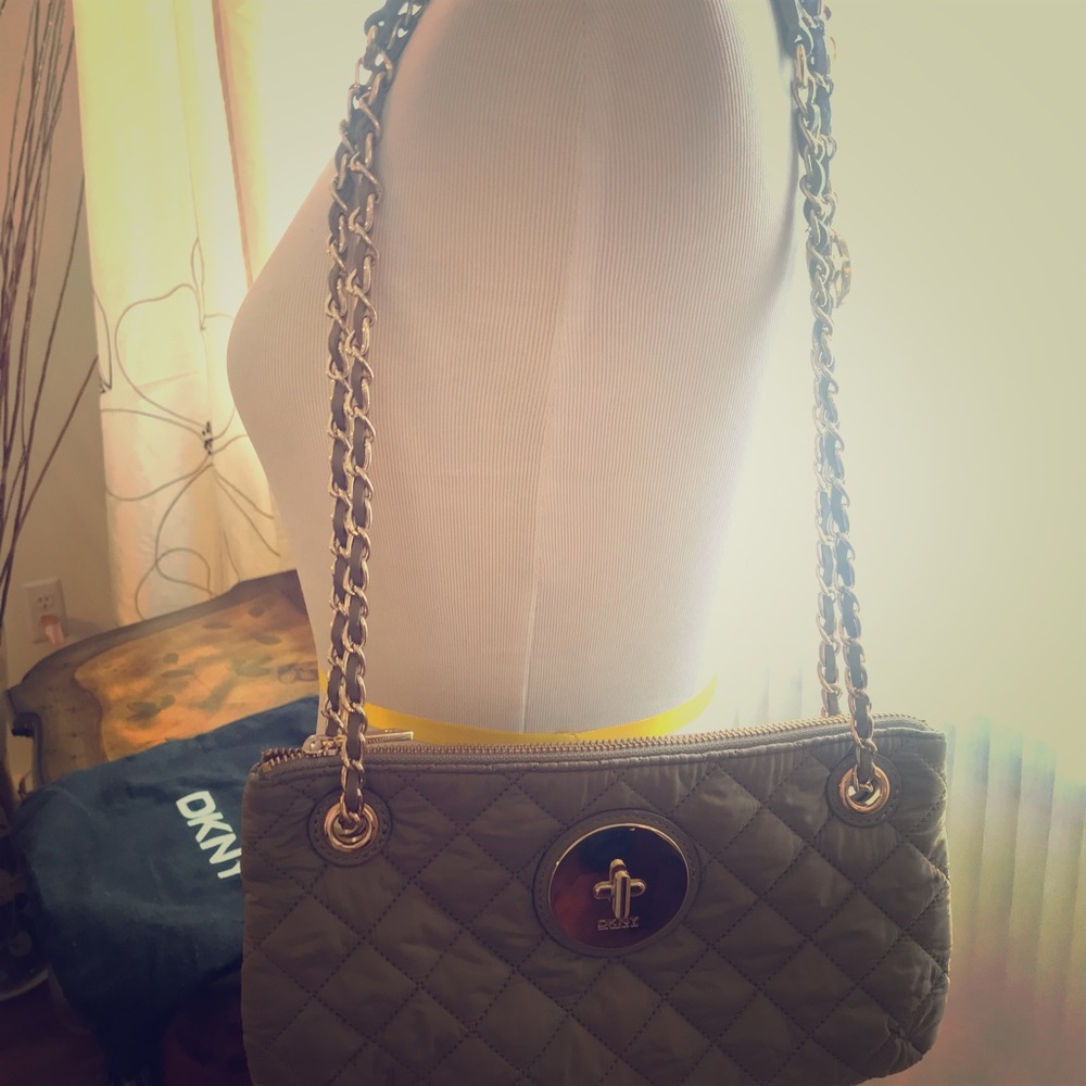 DKNY quilted shoulder bag